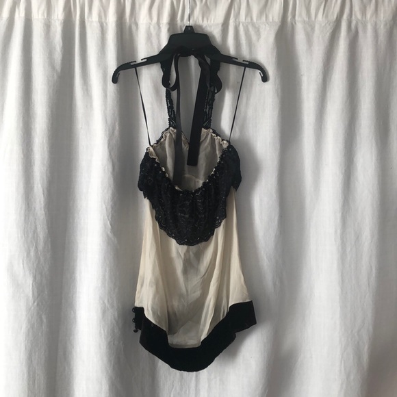 Sexy buffalo halter - Picture 3 of 3